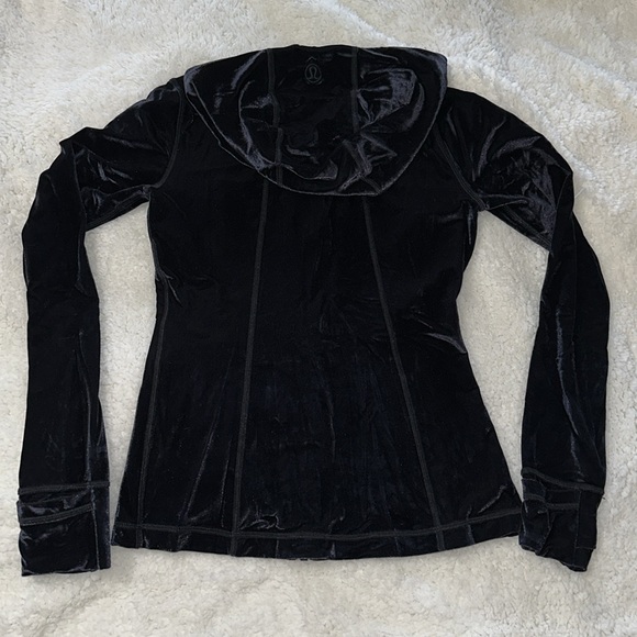 NEW! Lululemon Hooded Velvet Define Jacket - Picture 4 of 7